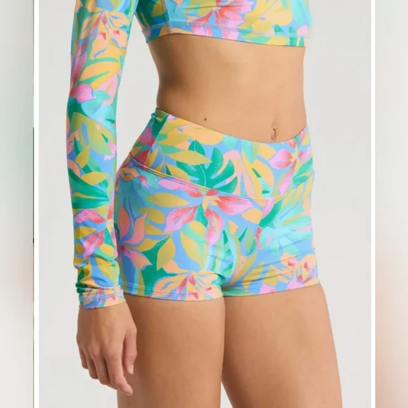 Billabong Tropic Daze Cropped Rashguard & Marina High Waist Surf Shorts Set - Picture 9 of 15